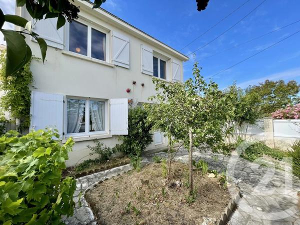 Maison à vendre  6 pièces - 106 m 2   LA TRANCHE SUR MER  - 85