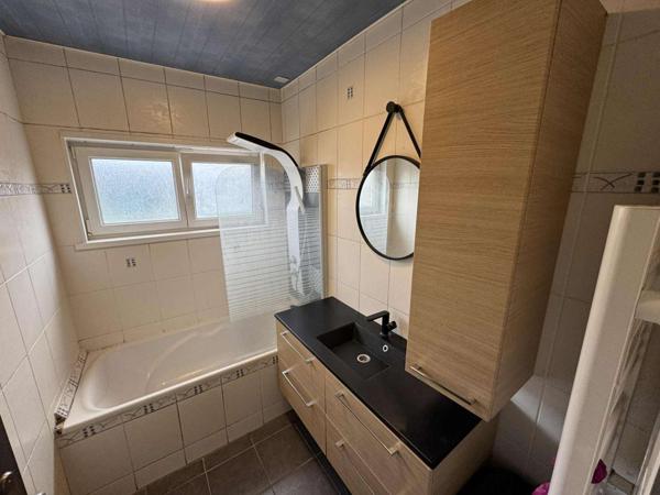 INDIVIDUELLE SUR SOUS SOL PROCHE FRONTIÈRE