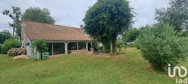 Maison à vendre 4 pièces 150 m² Saint-Pierre-d'Eyraud