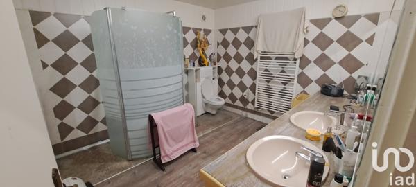 Maison à vendre 4 pièces 150 m² Saint-Pierre-d'Eyraud