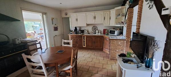 Maison à vendre 4 pièces 150 m² Saint-Pierre-d'Eyraud