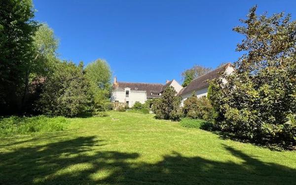 Maison à vendre    5 pièces •  Saint-Aignan