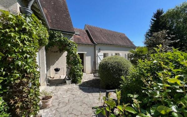 Maison à vendre    5 pièces •  Saint-Aignan