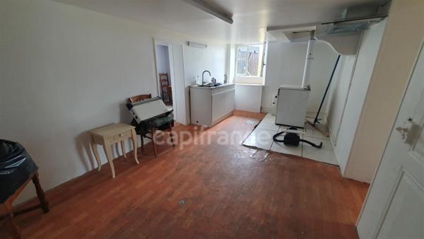 Maison à vendre CHAMPAGNEY (70) sur un terrain de 15604m²
