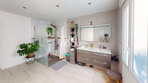 Maison Angeot 97 m² sur 8,64 ares