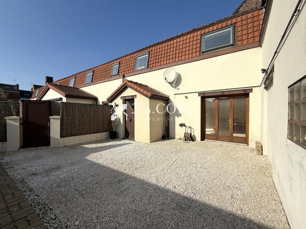 MAISON DE 140 M² AVEC 3 CH + 1 BUREAU + EXTÉRIEUR + PARKING Halluin (59250)
