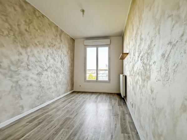 Appartement 3 pièces proche Métro 11