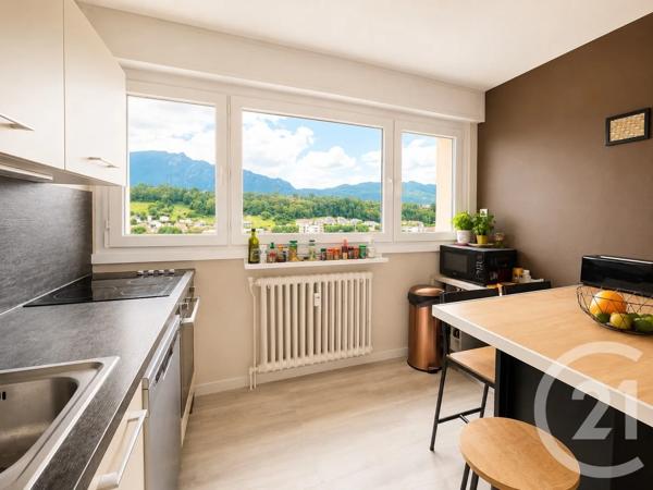 Appartement T4 à vendre  4 pièces - 75,45 m 2   AIX LES BAINS  - 73