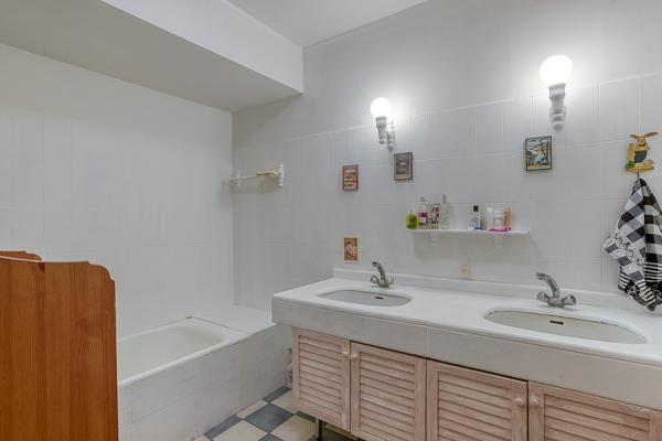 Appartement 6 pièces - 151 m²