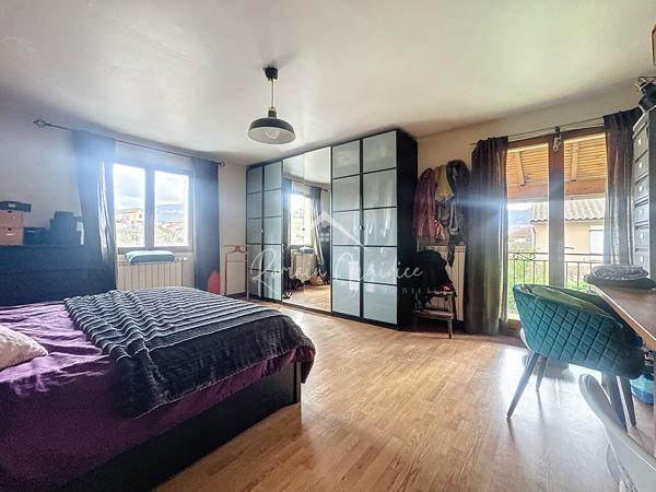 Millau (12100) MAISON F7 150 M2 SUR TERRAIN DE 460 M2