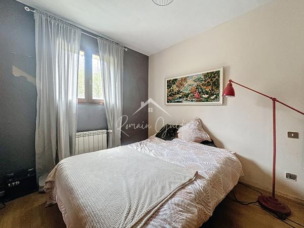 Millau (12100) MAISON F7 150 M2 SUR TERRAIN DE 460 M2