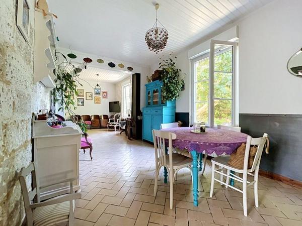 Maison 249 000 € Tonnay-Charente 5 p 117 m² DPE D