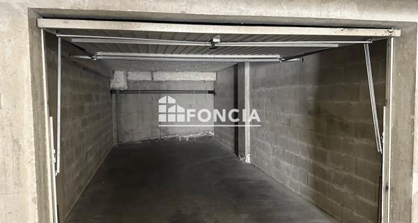 Location Parking 24 m² - Domène 38420
