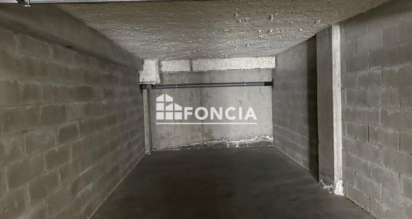 Location Parking 24 m² - Domène 38420