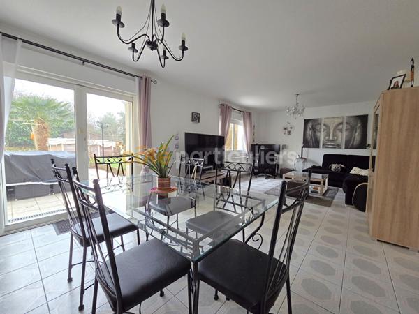 Vente Maison107 m² - 5 Pièces - LES CLAYES SOUS BOIS (78340)