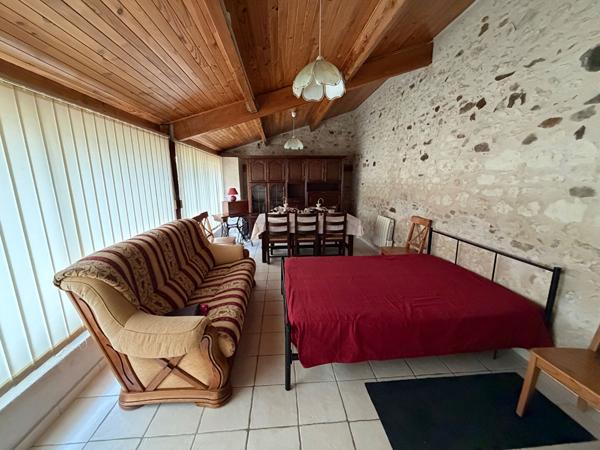 Maison 2 pièces à vendre Dangé Saint Romain - 86220 / Réf: 12056