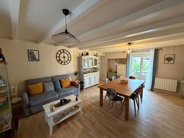 Maison 2 pièces à vendre Dangé Saint Romain - 86220 / Réf: 12056