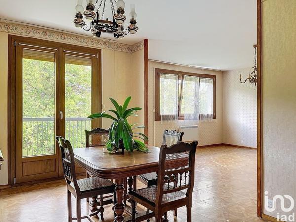 Maison 4 pièces de 105 m² à Fagnières (51510)