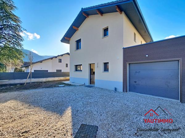 Gaillard (74240) Maison construite en 2025 – 104 m² avec piscine, garage et jardin à Gaillard