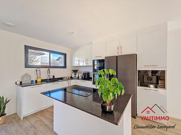 Gaillard (74240) Maison construite en 2025 – 104 m² avec piscine, garage et jardin à Gaillard