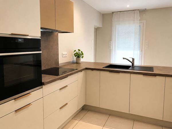 À découvrir sans tarder : charmante maison atypique de plain-pied ? 185 m² ? Les Auxons