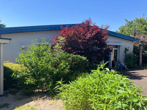 À découvrir sans tarder : charmante maison atypique de plain-pied ? 185 m² ? Les Auxons