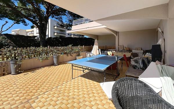 Appartement à vendre    2 pièces • 50 m2 Antibes