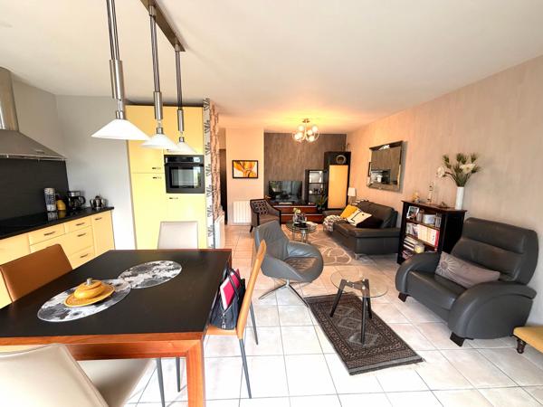 Appartement 2 pièces à vendre à Vannes – Port de Vannes, rez-de-jardin avec terrasse et jardin privatif