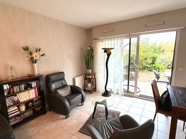 Appartement 2 pièces à vendre à Vannes – Port de Vannes, rez-de-jardin avec terrasse et jardin privatif