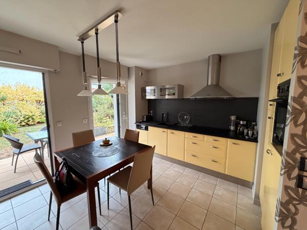 Appartement 2 pièces à vendre à Vannes – Port de Vannes, rez-de-jardin avec terrasse et jardin privatif