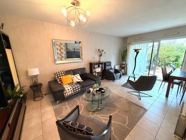 Appartement 2 pièces à vendre à Vannes – Port de Vannes, rez-de-jardin avec terrasse et jardin privatif