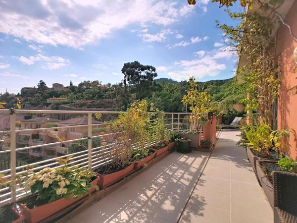 TOIT TERRASSE: appartement de 3 pièces à THEOULE SUR MER !