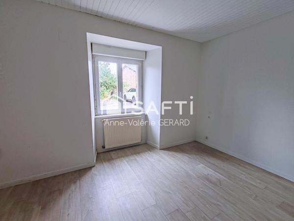 Maison de plain pied 101m² en pierre+dépendances