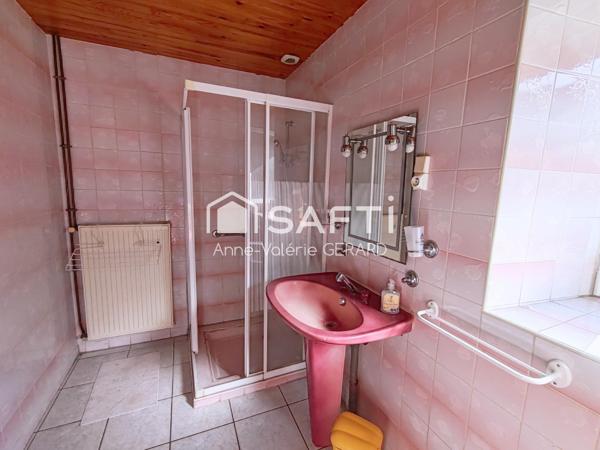 Maison de plain pied 101m² en pierre+dépendances