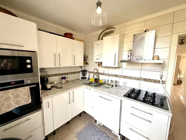 Appartement T3, vendu avec locataire