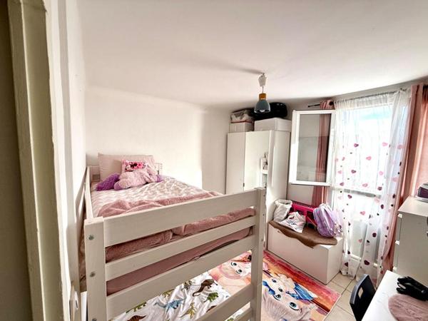 Appartement T3, vendu avec locataire