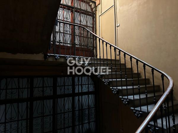 Appartement centre ville T 3 cour commune