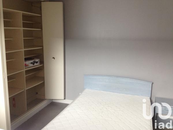 Building for sale 238 m² La Couronne