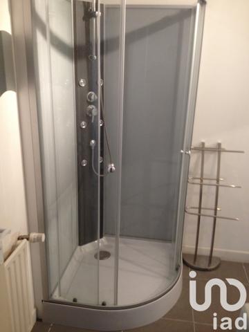 Building for sale 238 m² La Couronne