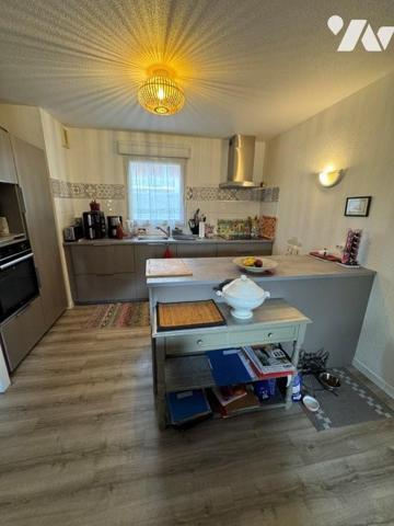 REISDENCE AVEC PISCINE, APPARTEMENT DUPLEX 3 CHAMBRES AVEC GARAGE ET PARKING
