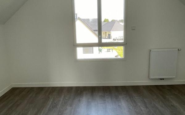 Maison à louer    5 pièces • 120,09 m2 Fauville-en-Caux