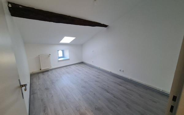 Appartement à louer    3 pièces •  Bar-le-Duc