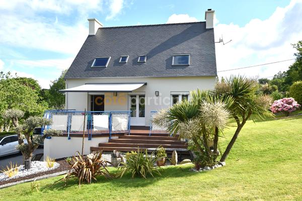 Vente
                Maison121 m² - 6 Pièces -
                    GUIPAVAS (29490)