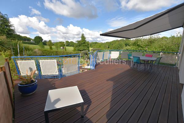 Vente
                Maison121 m² - 6 Pièces -
                    GUIPAVAS (29490)