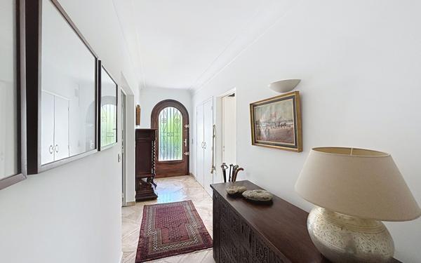 Maison à vendre    6 pièces •  Bayonne