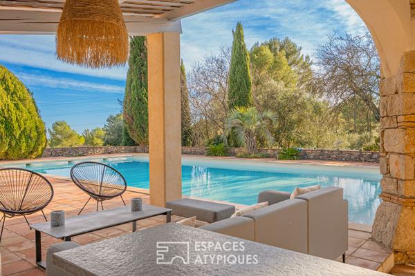 Ancienne bergerie en pierre rénovée, piscine d’exception