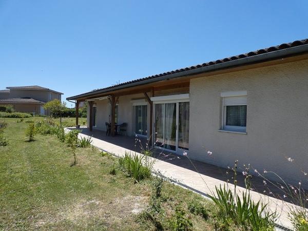 À vendre - Maison plain-pied, 6 pièces située à Vic-Fezensac (32190)