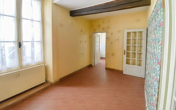 Appartement à vendre    2 pièces • 31,63 m2 Versailles