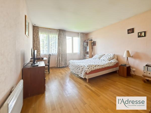 Ensemble immobilier de charme au coeur de Pont Saint Pierre