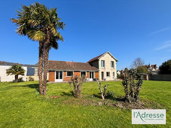 Ensemble immobilier de charme au coeur de Pont Saint Pierre